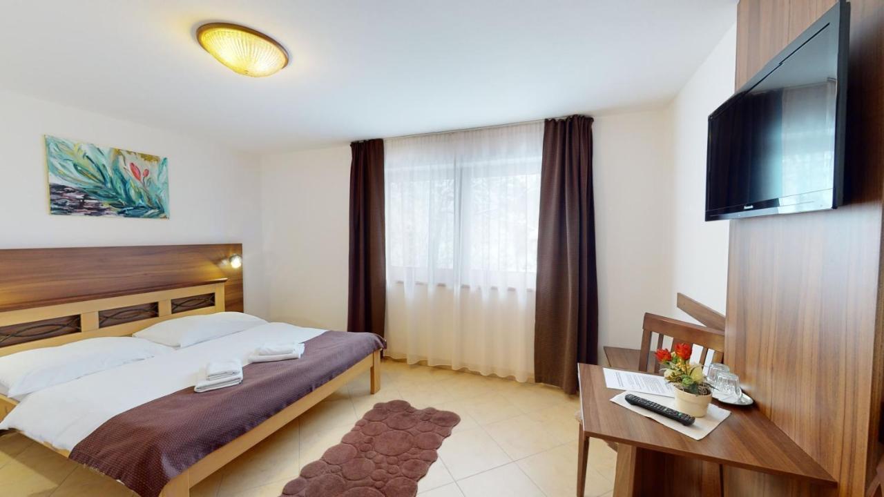 Garni Fatra Hotel *